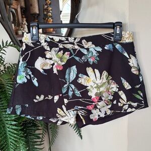 Something Borrowed Black Floral Shorts Tailored w/ Front Half Skirt Back Zipper